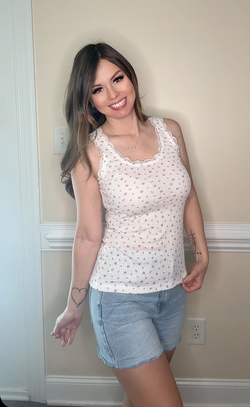 Floral Lace Tank (2 Colors)