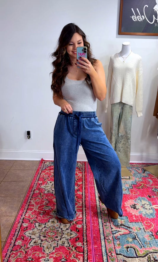 Easel Loungewear pants