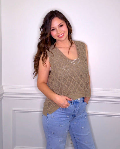 Diamond Weave V- Neck (3 colors)