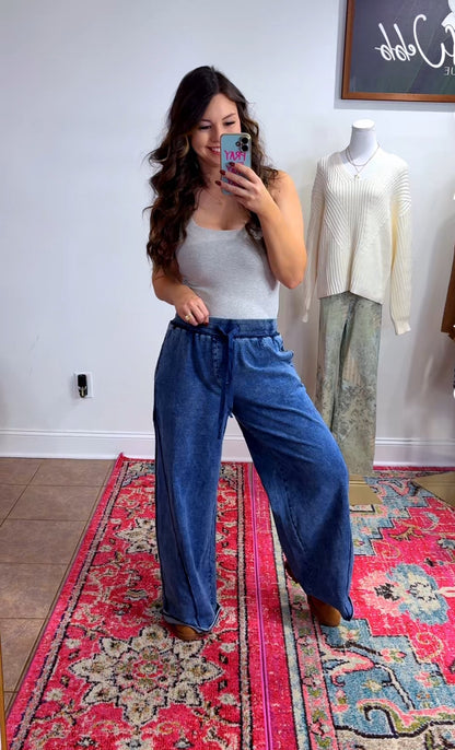 Easel Loungewear pants