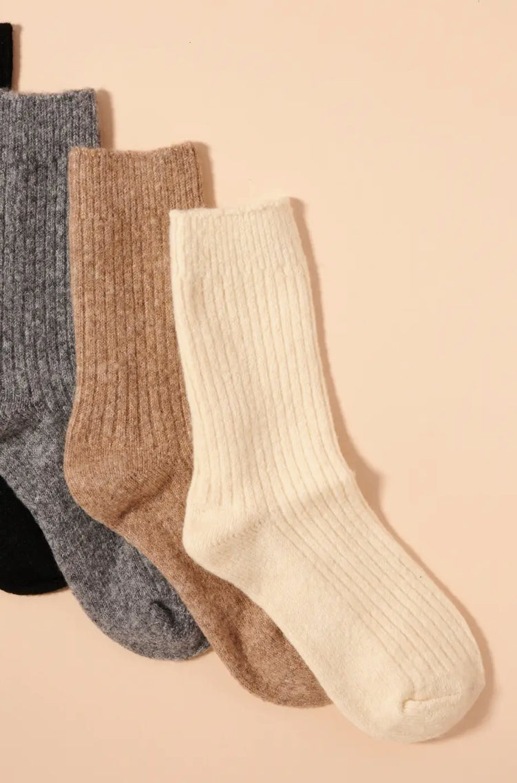 Ribbed Socks (2 Colors)
