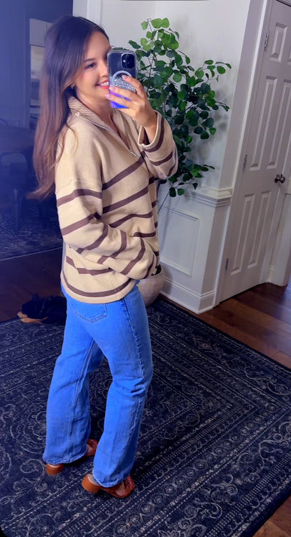 Neutral Lovers Pullover
