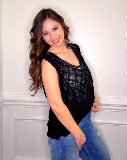 Diamond Weave V- Neck (3 colors)