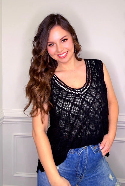 Diamond Weave V- Neck (3 colors)
