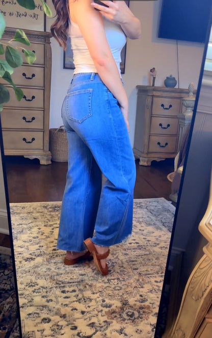 SUPER HIGH WIDE CROP FRAYED HEM