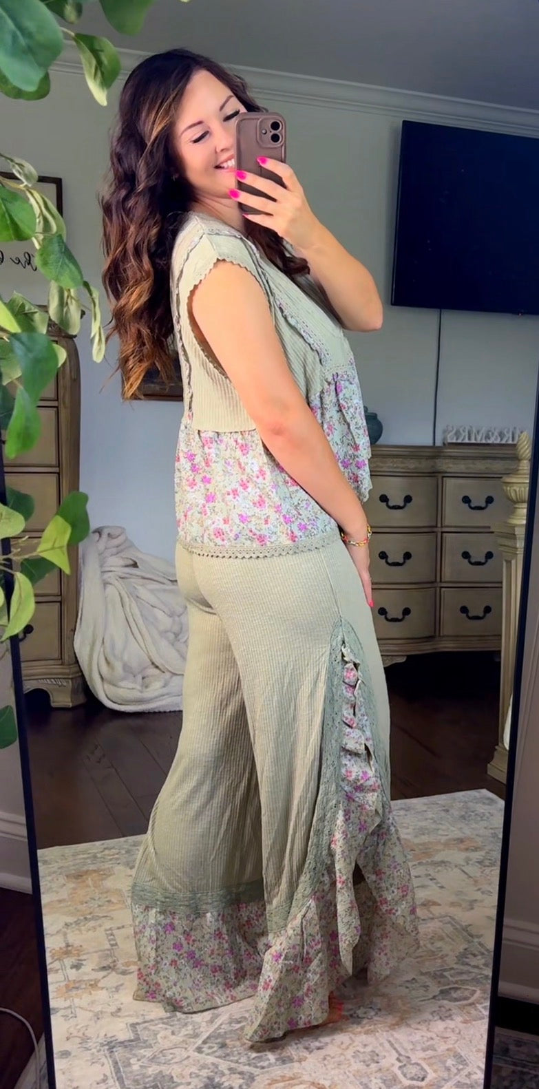 Ruffle Detail Floral Pattern Pants