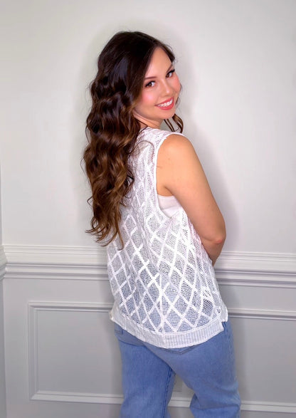 Diamond Weave V- Neck (3 colors)