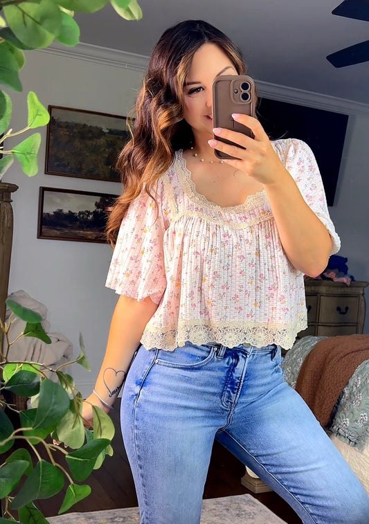 POL Lace Floral Round Neck