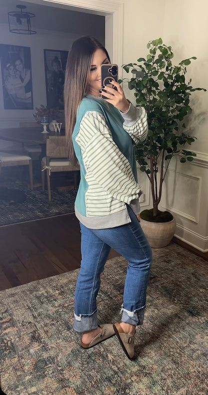 Fall To Be Style Pullover (2 Colors)