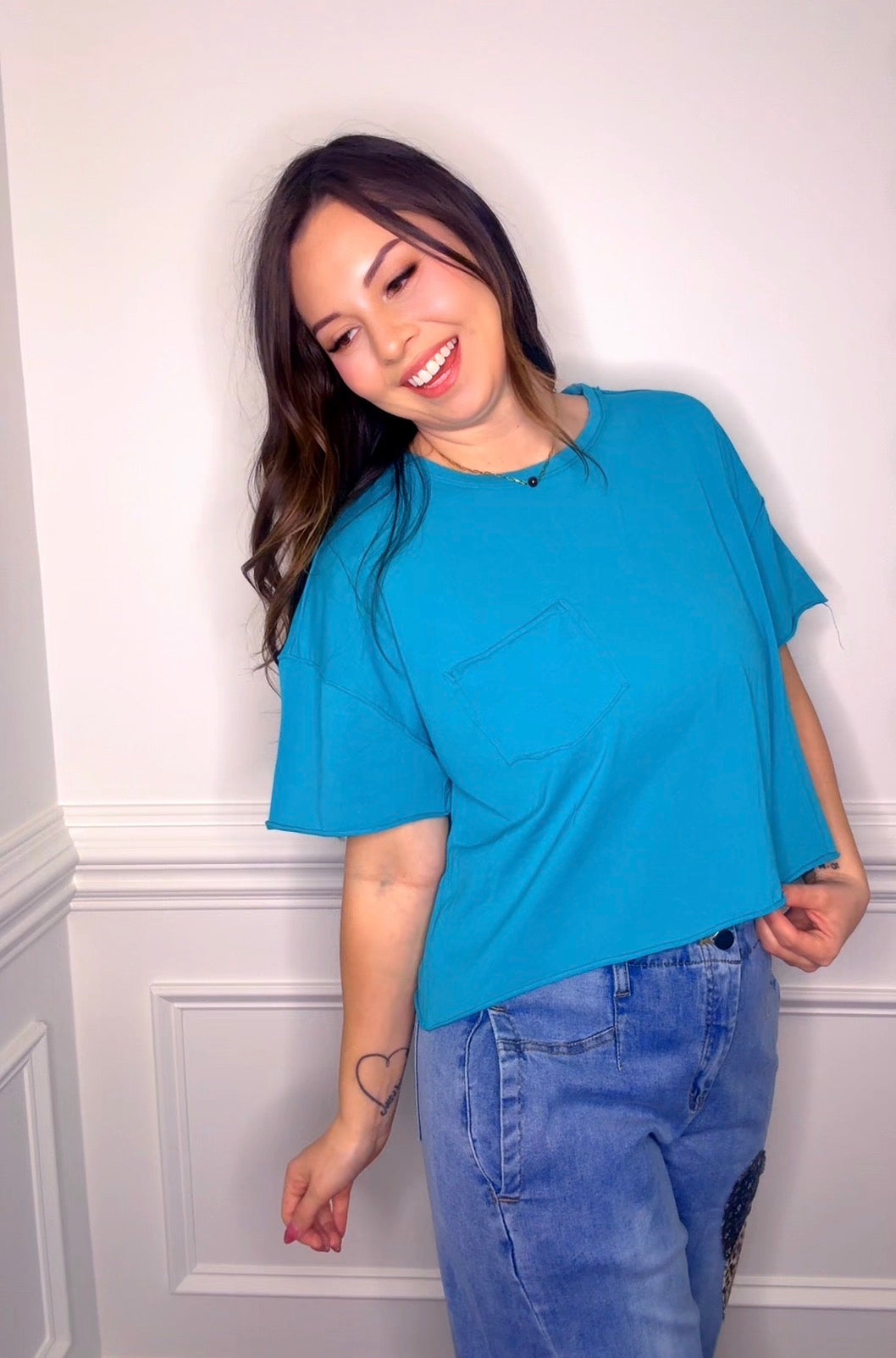 RAW EDGE RELAXED CROP KNIT TOP