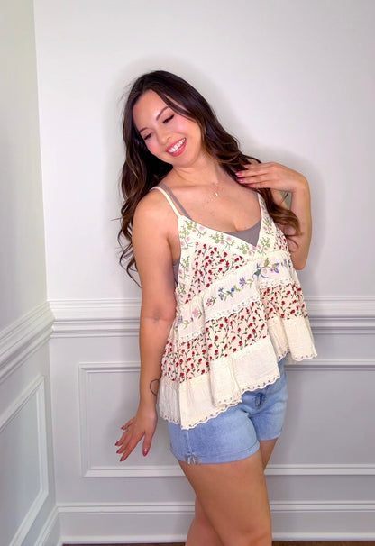 Pol Floral Accent Tank (3 colors)