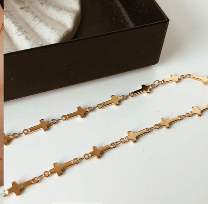 Dilara 18K Gold Non-Tarnish Cross Choker