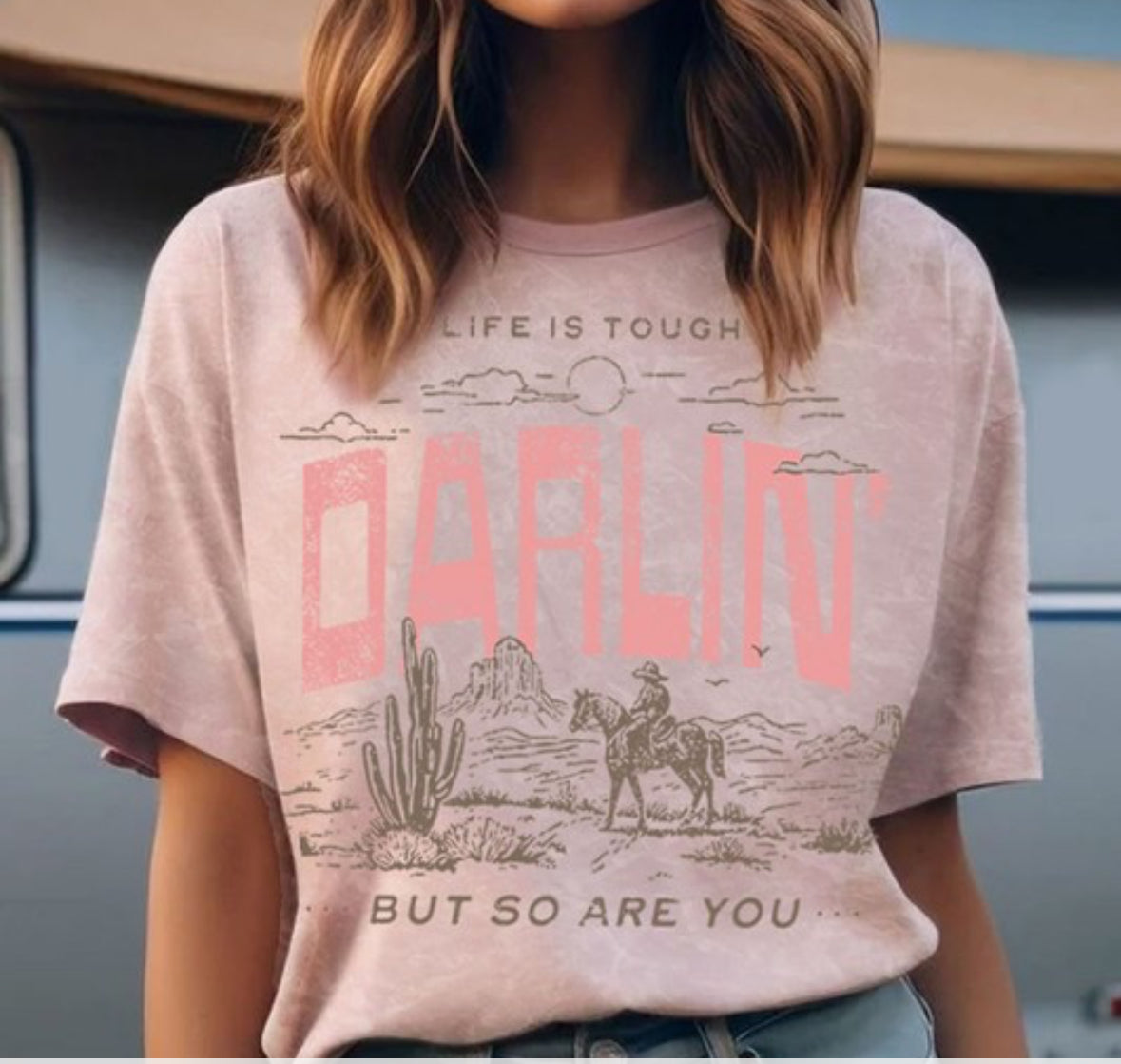 Darlin Graphic Tee (2 Colors)