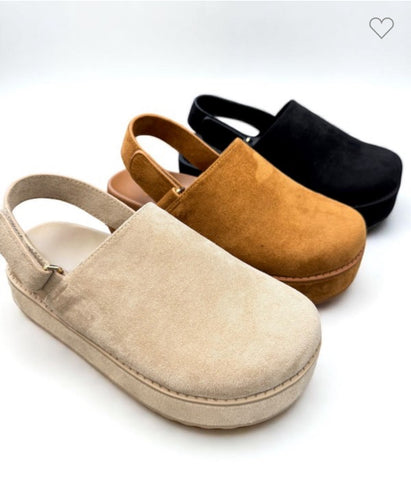 The Feeling Fall Clogs