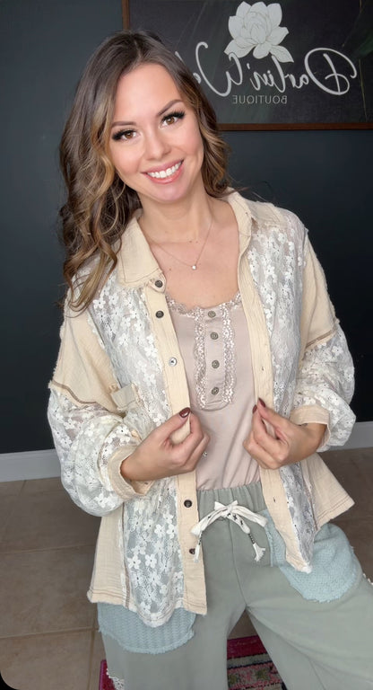 Chic Button Up Beige (POL)