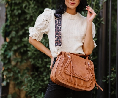 Chic Crossbody (RESTOCK)